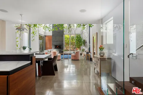 $2,799,000 | 417 Venice Way, Venice, CA 90291