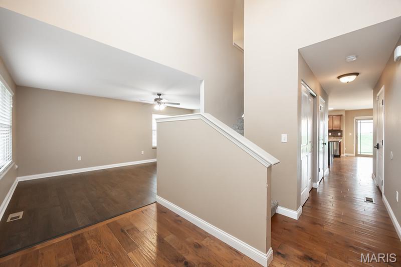 2662 London Lane Belleville, IL 62221 - Photo 6 of 46