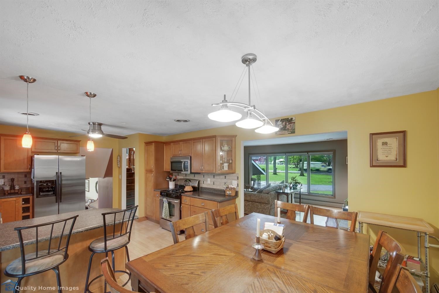 140 East Oak Hill Road Porter, IN 46304 - Photo 5 of 34 1500x1000