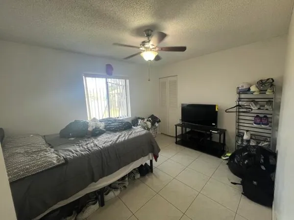 $2,100 | 504 Shady Pine Way, Unit A2, Greenacres, FL 33415