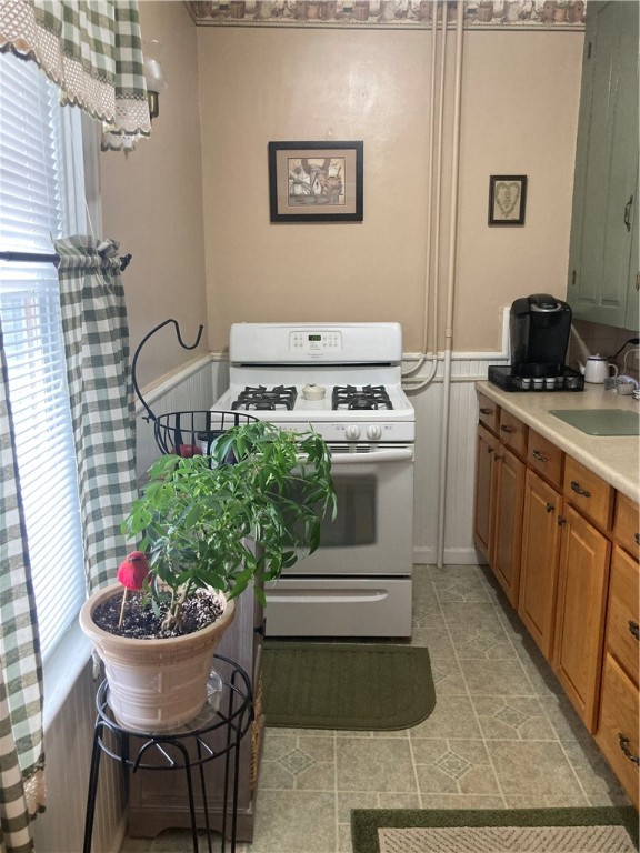 765 Bernon Street Woonsocket, RI 02895 - Photo 12 of 26 Gallery Image 12