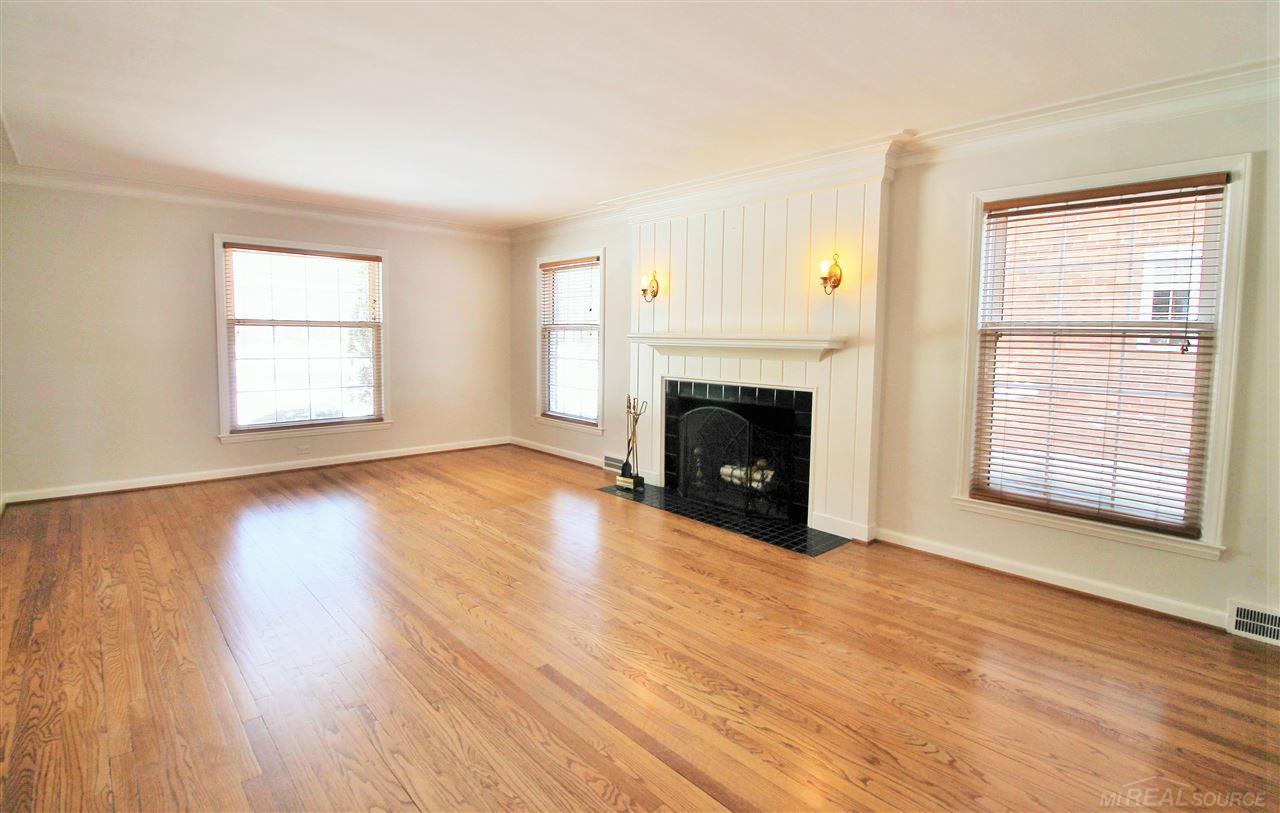 1173 Whittier Road Grosse Pointe Park, MI 48230 - Photo 10 of 83