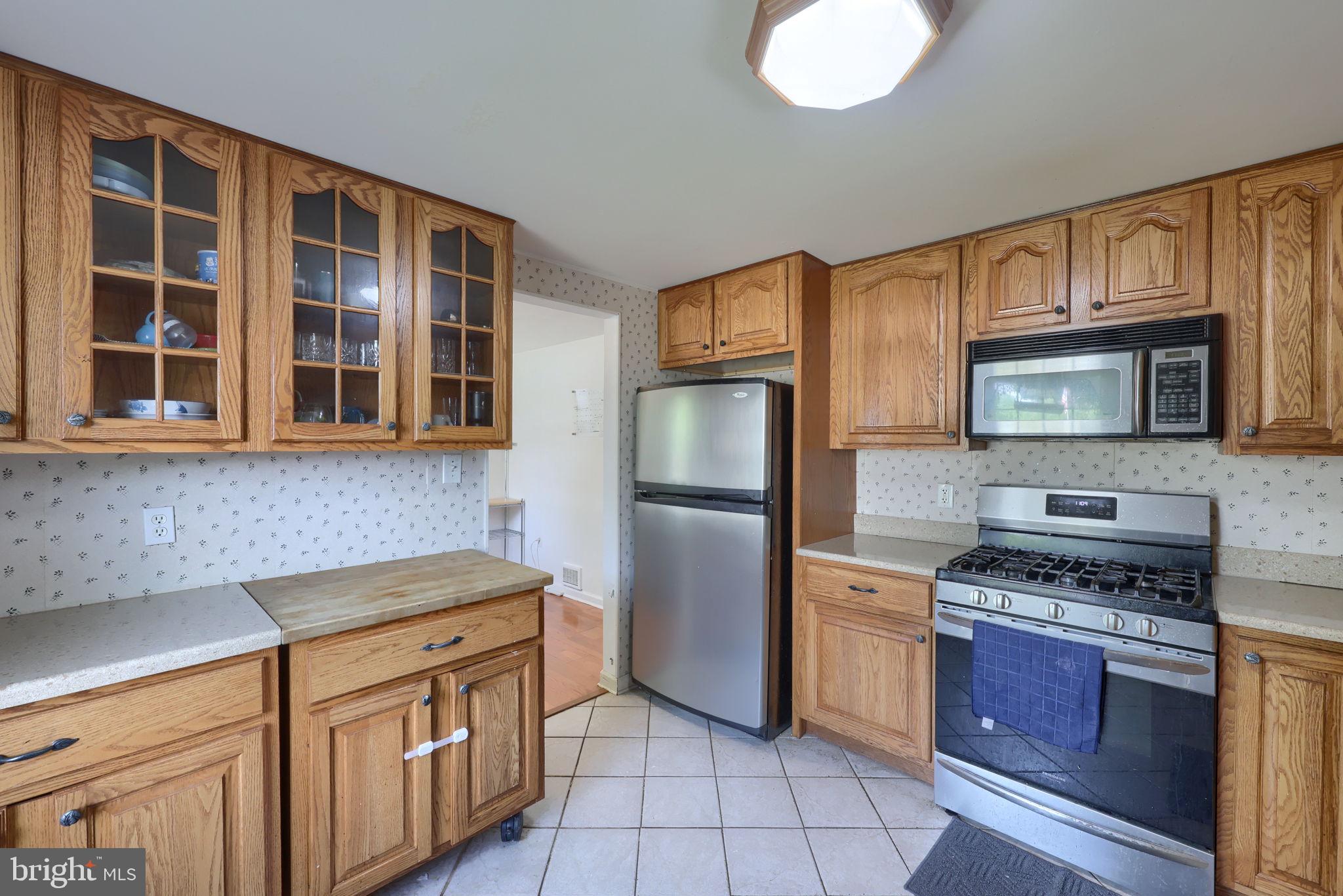1604 Robert Road Lancaster, PA 17601 - Photo 12 of 36