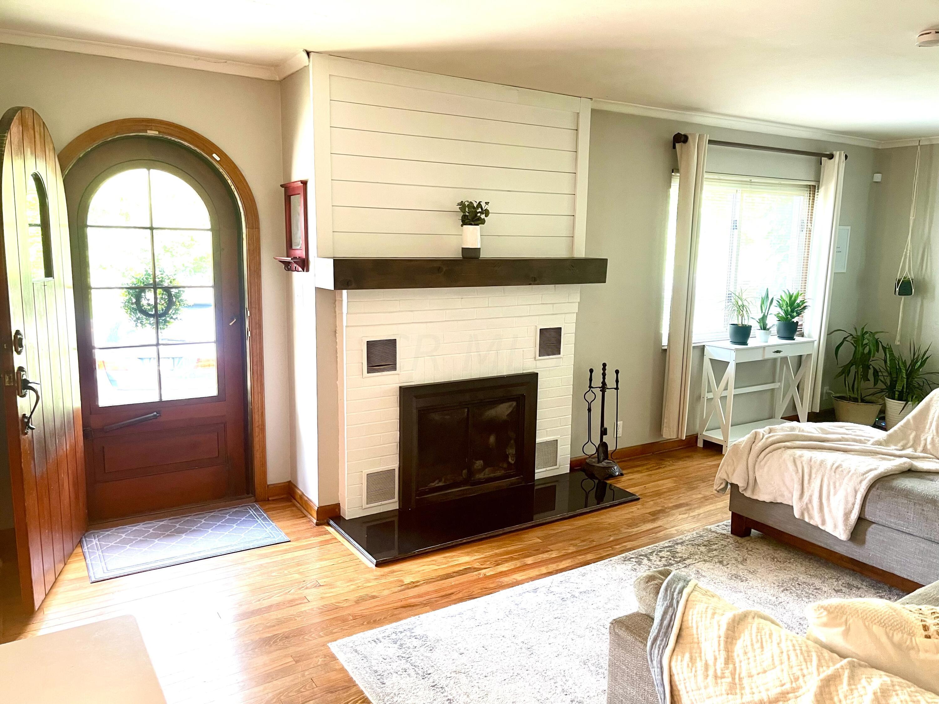 6225 Alkire Road Galloway, OH 43119 - Photo 4 of 25 Gallery Image 4