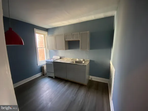 $950 | 6625 Lansdowne Avenue, Unit 2, Philadelphia, PA 19151