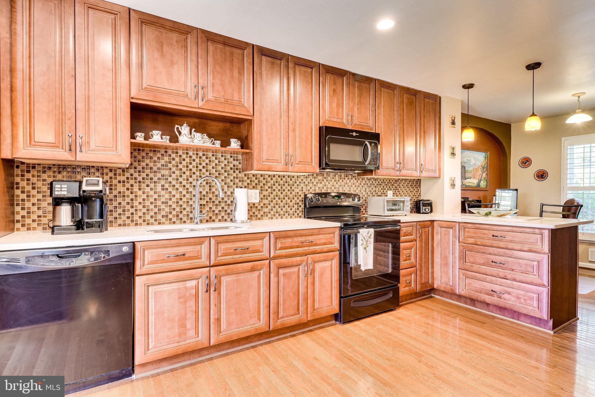 8304 Wickham Road Springfield, VA 22152 - Photo 19 of 60 Tons of cabinetry & counter space