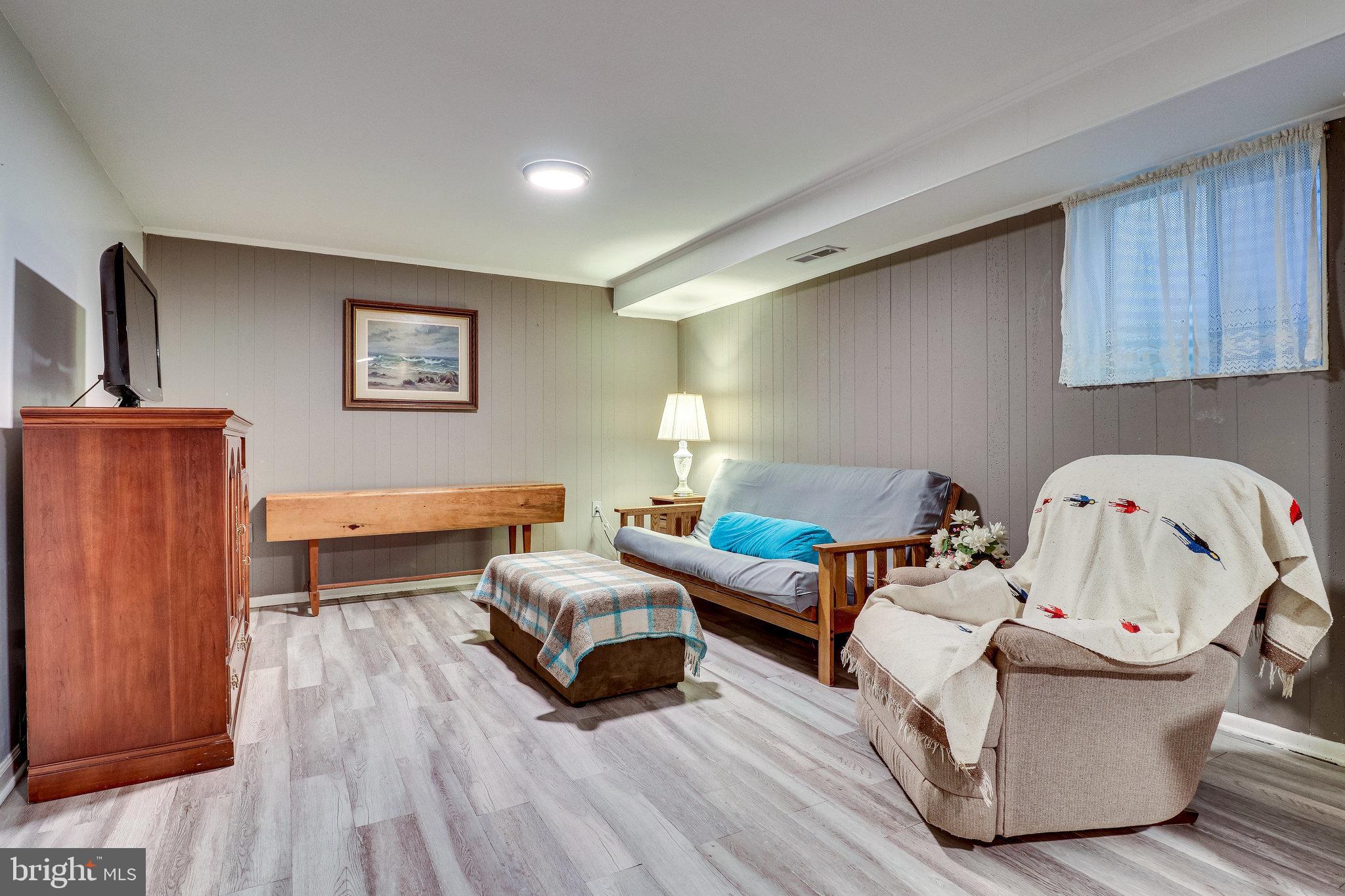 8304 Wickham Road Springfield, VA 22152 - Photo 44 of 60 Great Rec Room Space