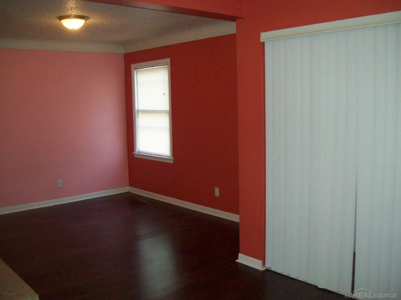 14817 East 10 Mile Road Warren, MI 48089 - Photo 12 of 27 31361424-11.JPG