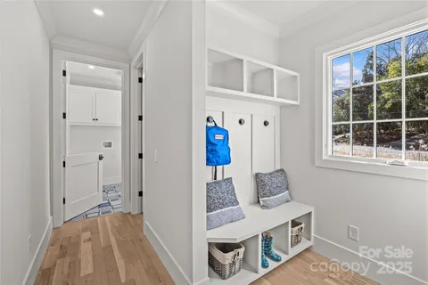 $1,469,000 | 1607 Tippah Park Court, Charlotte, NC 28205