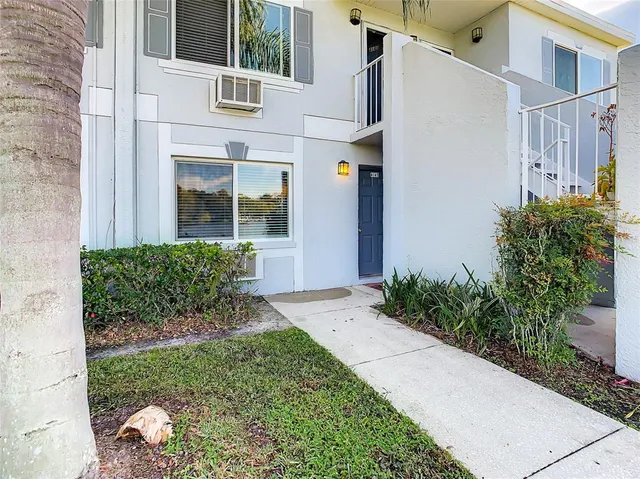 $1,075 | 4145 Dolphin Drive, Unit 4145, Tampa, FL 33617