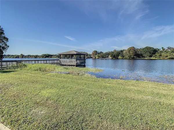 $1,035 | 4145 Dolphin Drive, Unit 4145, Tampa, FL 33617