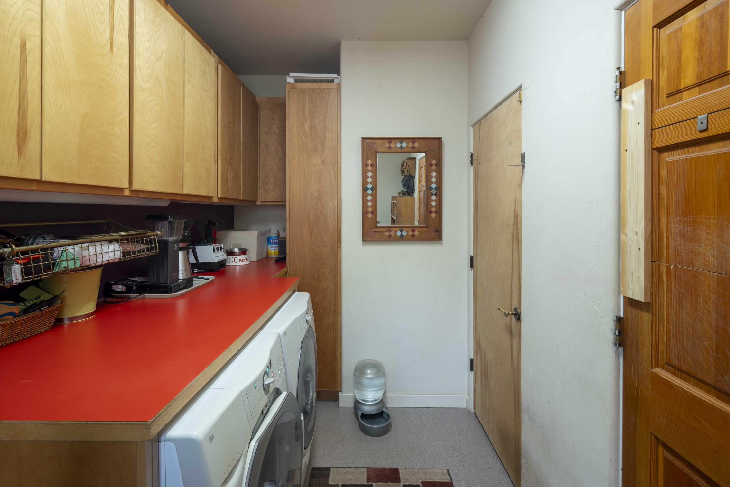 101 Dogwood Road Hailey, ID 83333 - Photo 23 of 34 Laundry Room