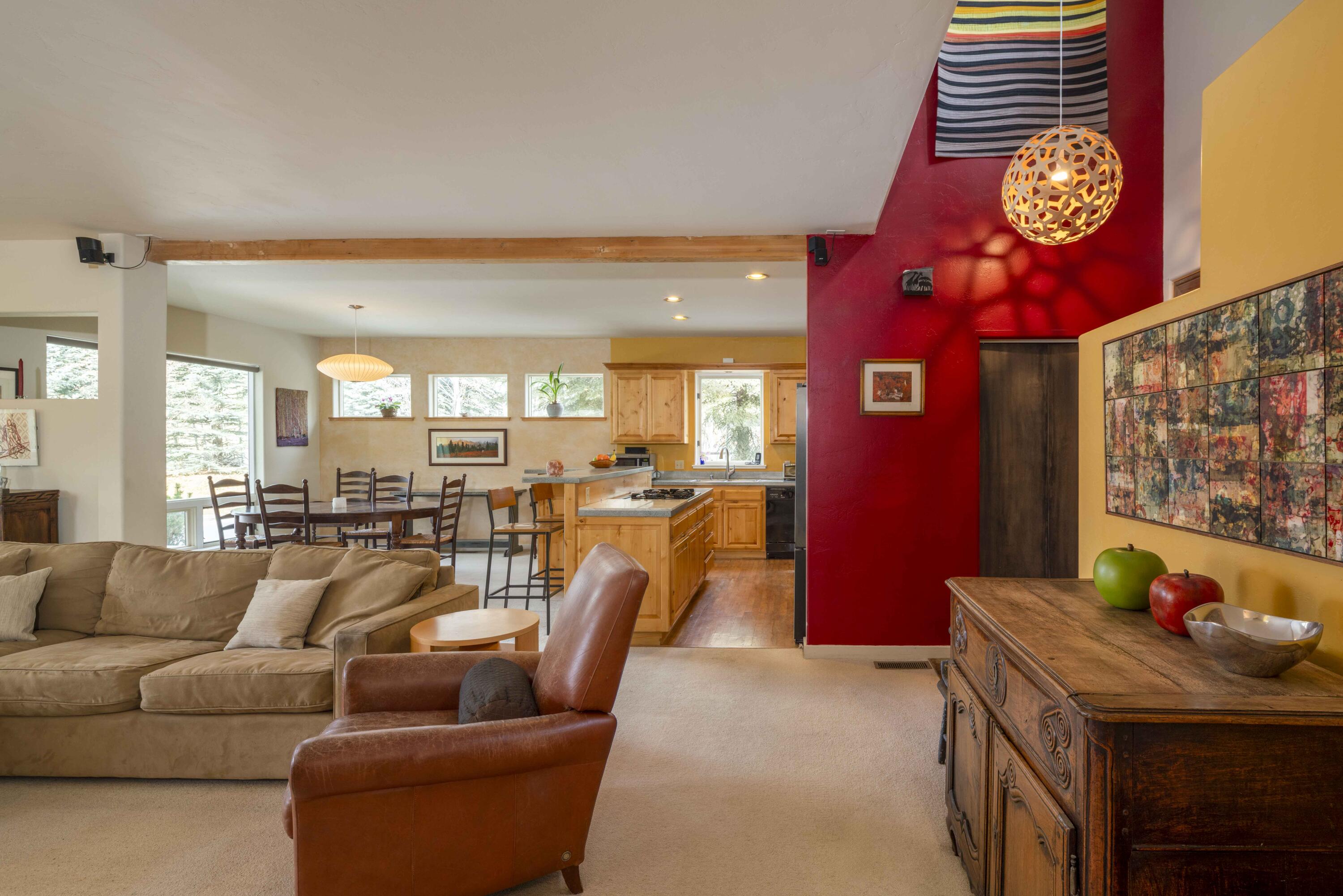 101 Dogwood Road Hailey, ID 83333 - Photo 6 of 34 Living Room