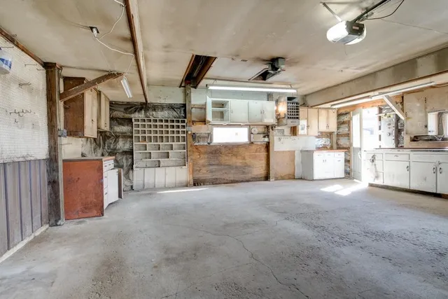 $139,900 | 1614 29th Avenue, Menominee, MI 49858