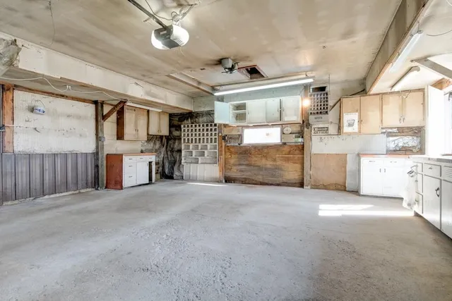 $139,900 | 1614 29th Avenue, Menominee, MI 49858