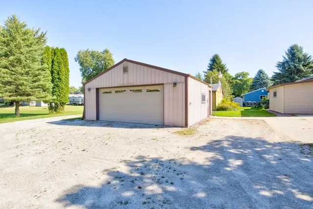 $139,900 | 1614 29th Avenue, Menominee, MI 49858