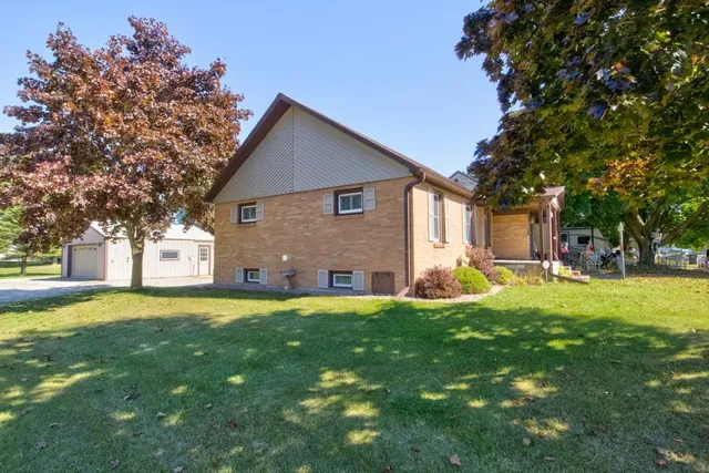 $139,900 | 1614 29th Avenue, Menominee, MI 49858