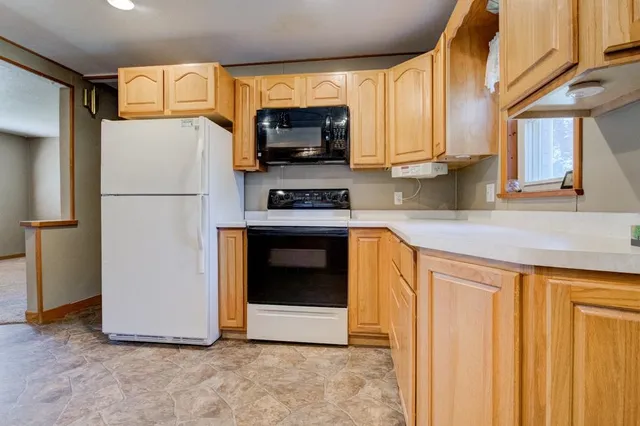 $139,900 | 1614 29th Avenue, Menominee, MI 49858