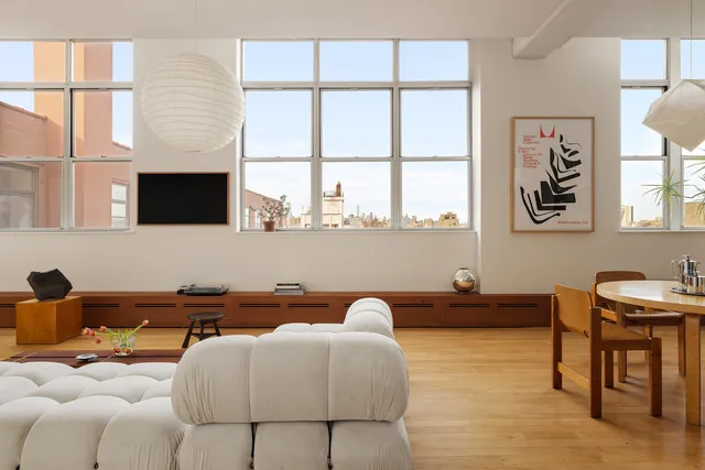 $1,100,000 | 970 Kent Avenue, Unit 512 | Bedford-Stuyvesant