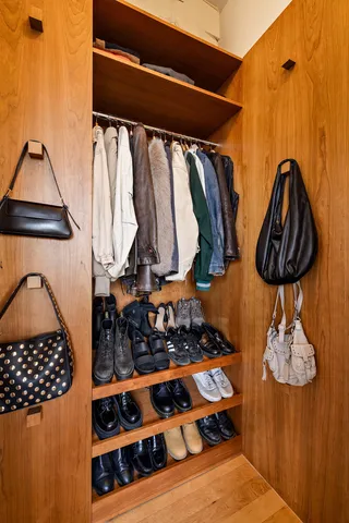 $1,100,000 | 970 Kent Avenue, Unit 512 | Bedford-Stuyvesant