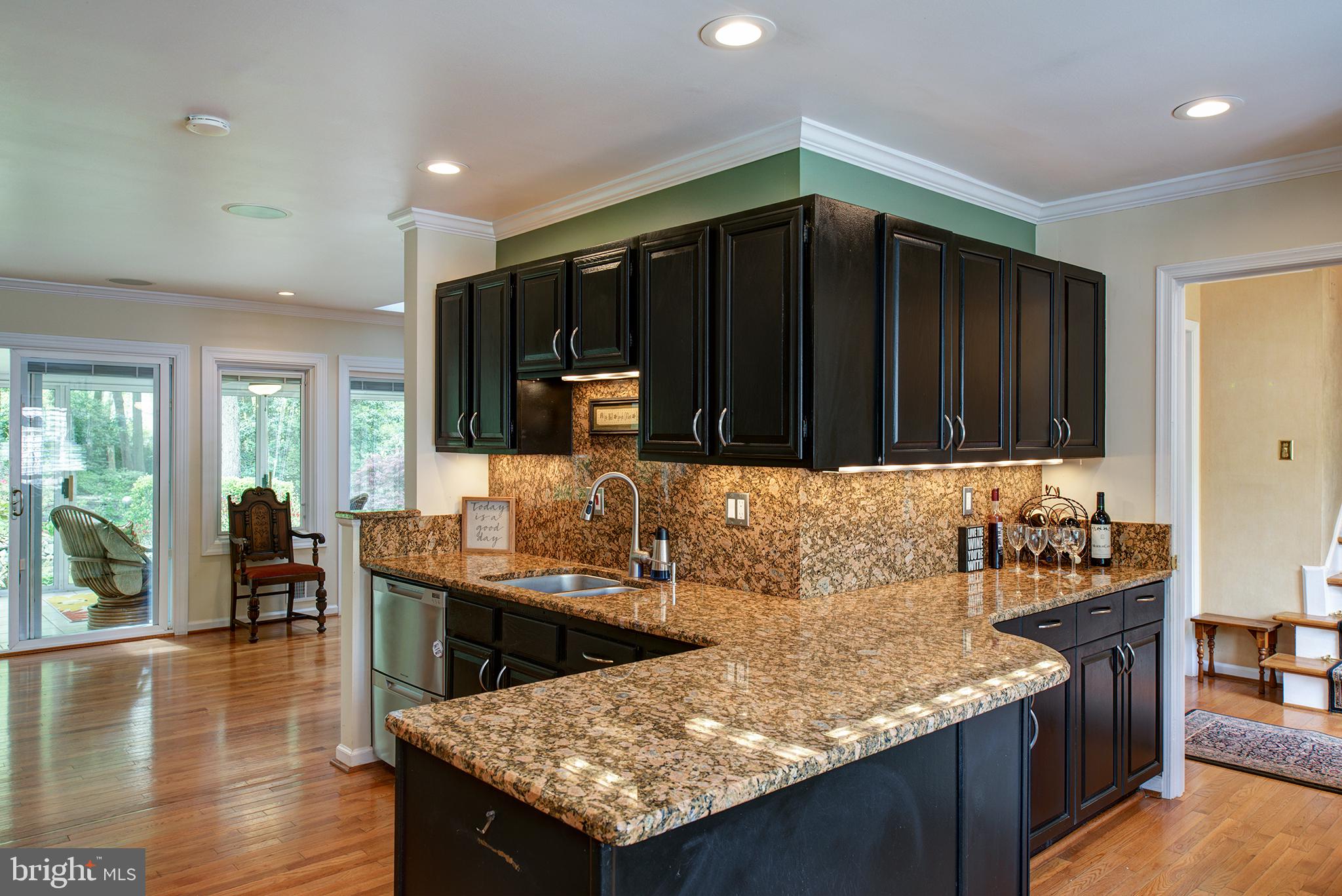2311 Rosedown Drive Reston, VA 20191 - Photo 9 of 33