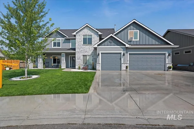 $649,000 | 1726 North Calaveras Place, Kuna, ID 83634