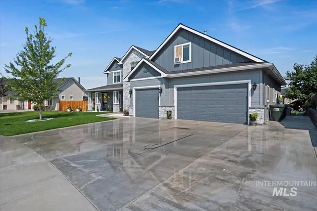 $649,000 | 1726 North Calaveras Place, Kuna, ID 83634