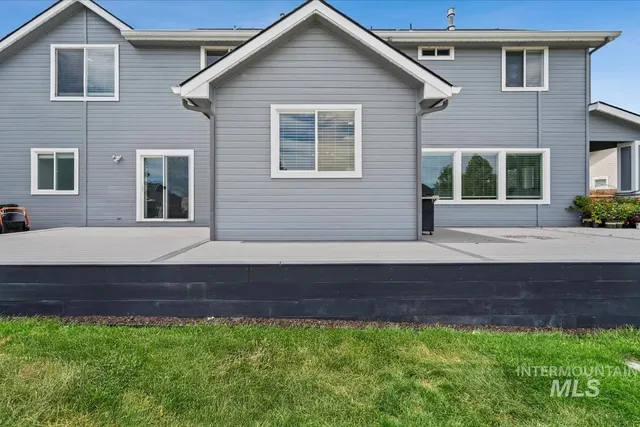 $649,000 | 1726 North Calaveras Place, Kuna, ID 83634