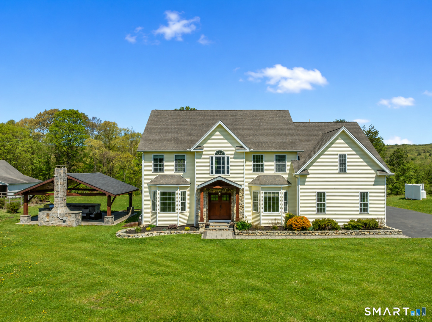 94 Cooks Lane Guilford, CT 06437 - Photo 1 of 40
