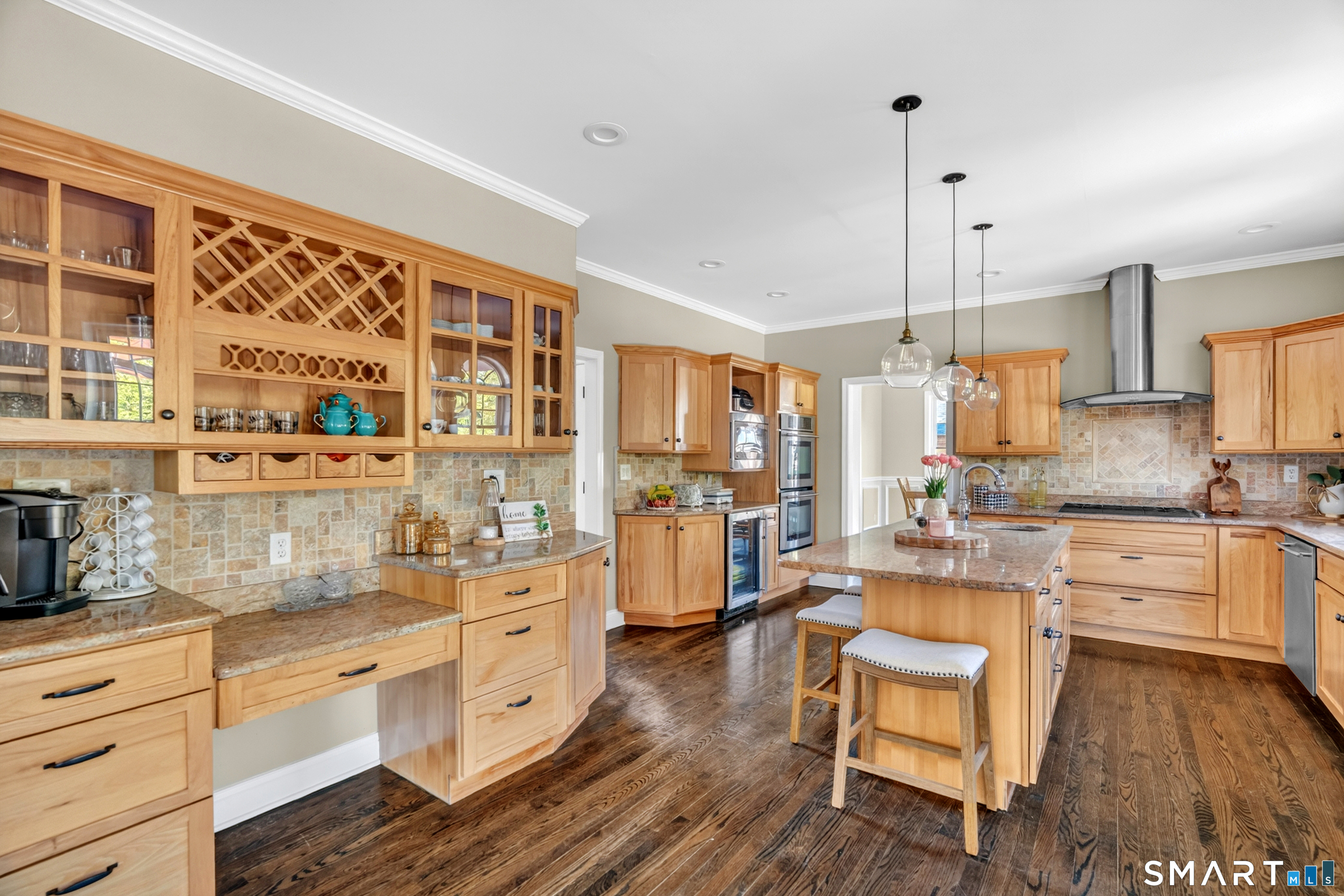 94 Cooks Lane Guilford, CT 06437 - Photo 13 of 40