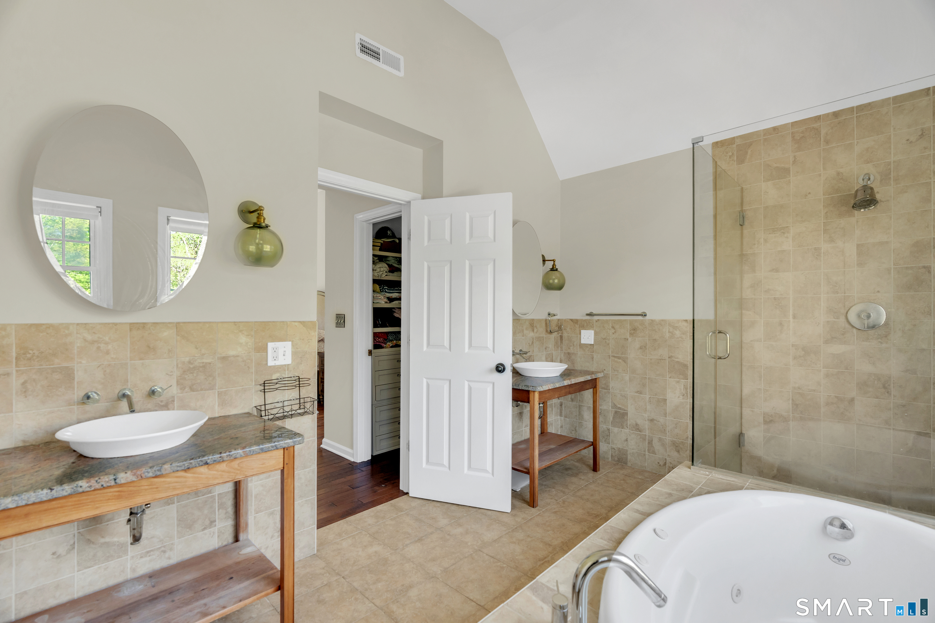 94 Cooks Lane Guilford, CT 06437 - Photo 22 of 40