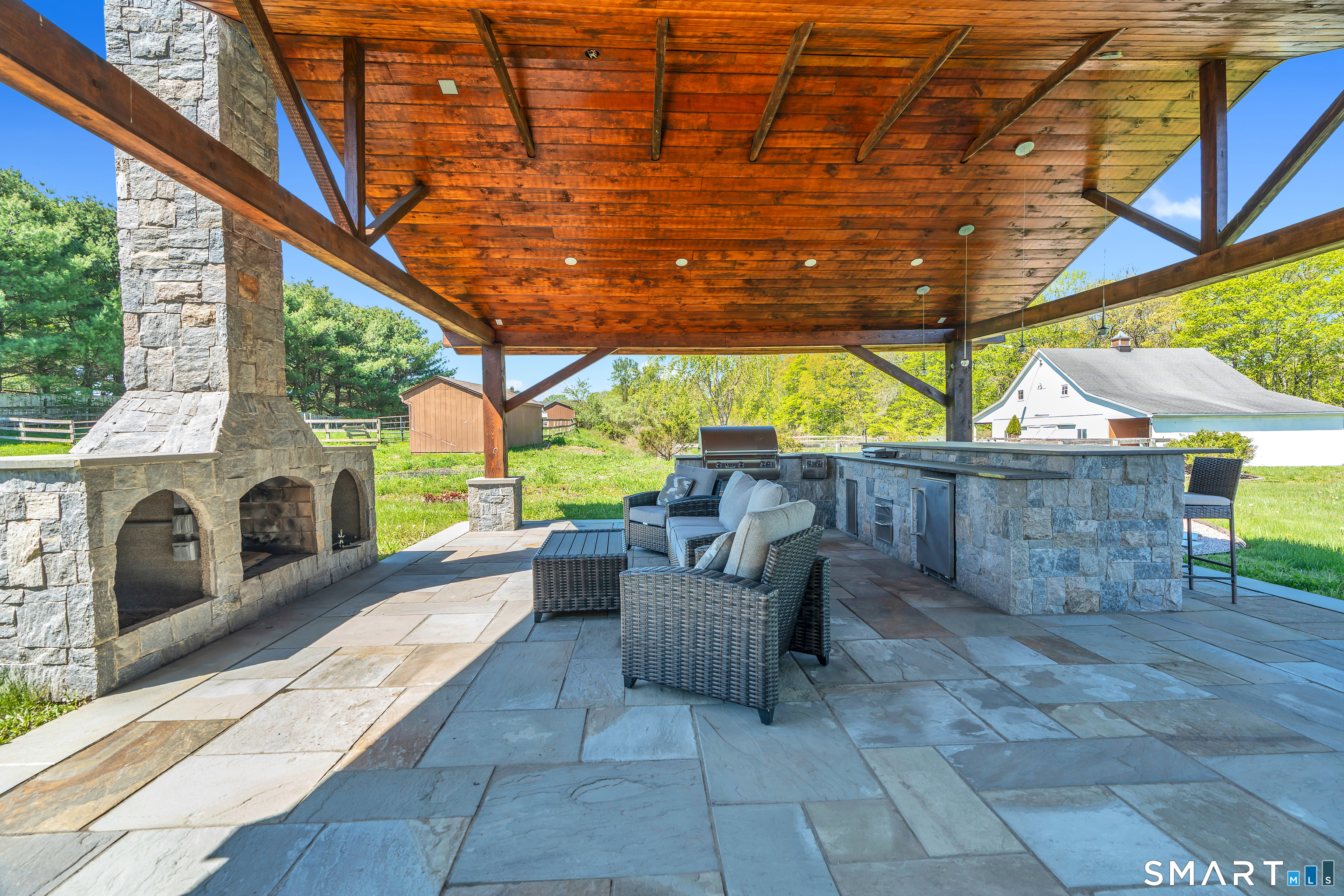 94 Cooks Lane Guilford, CT 06437 - Photo 32 of 40