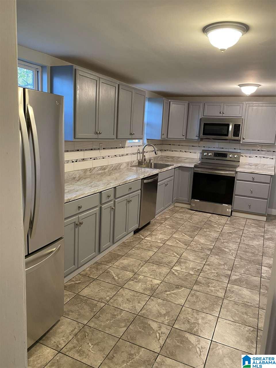 37 Sunny Eve Road Anniston, AL 36207 - Photo 4 of 9