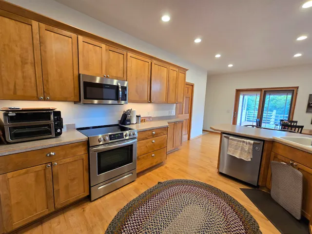 $749,000 | 711 Lucas Lane, Jefferson, WI 53549