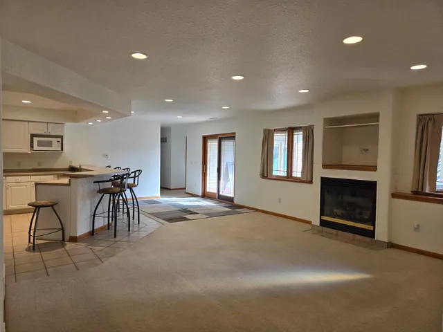 $749,000 | 711 Lucas Lane, Jefferson, WI 53549