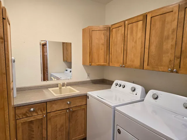 $749,000 | 711 Lucas Lane, Jefferson, WI 53549