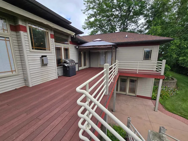 $749,000 | 711 Lucas Lane, Jefferson, WI 53549