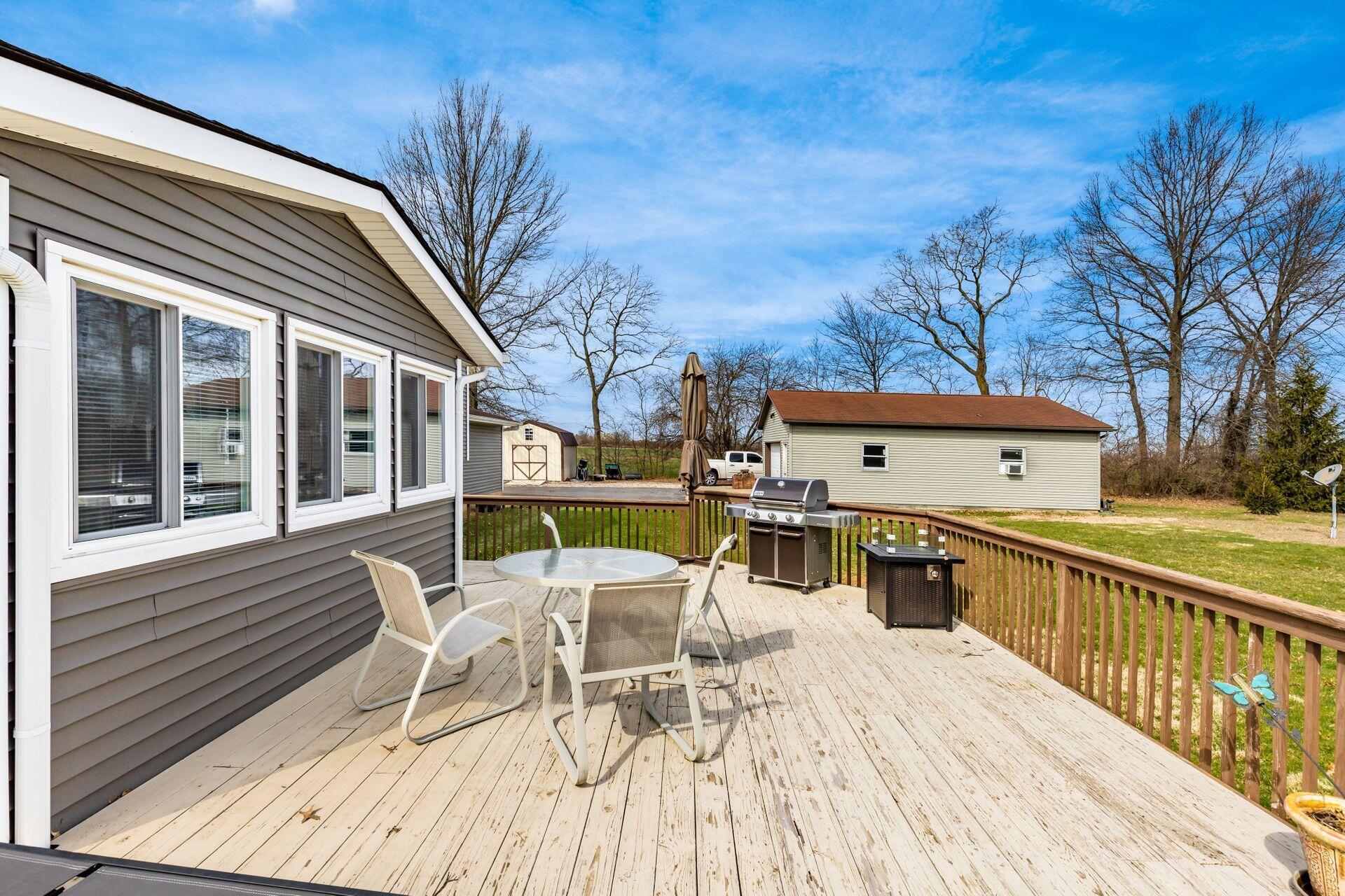 1710 Buttermilk Hill Road Delaware, OH 43015 - Photo 48 of 59 Deck