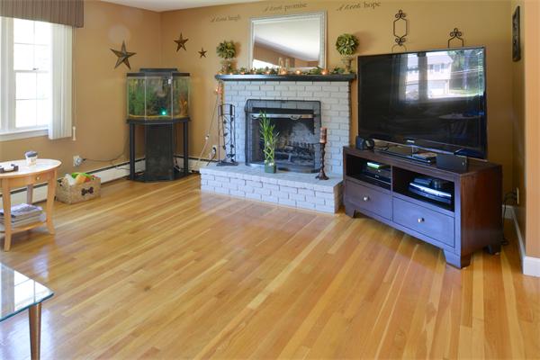 17 Pine Ridge Road North Reading, MA 01864 - Photo 5 of 29 Gallery Image 5