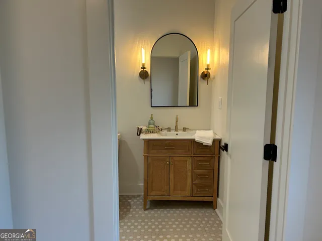 $685,000 | 5962 Ga Highway, Molena, GA 30258