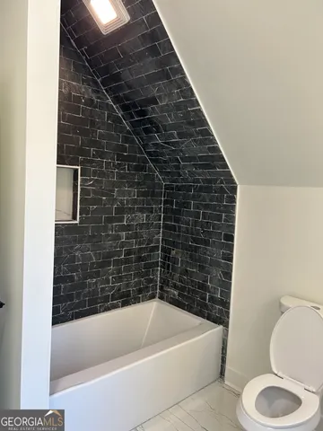 $685,000 | 5962 Ga Highway, Molena, GA 30258