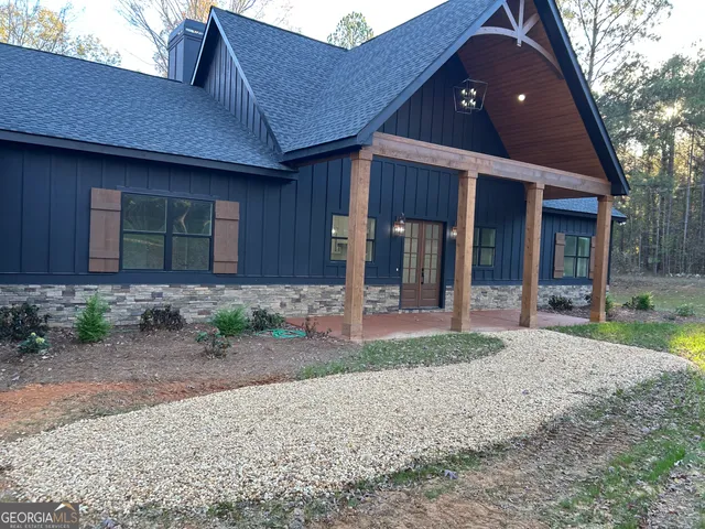 $685,000 | 5962 Ga Highway, Molena, GA 30258