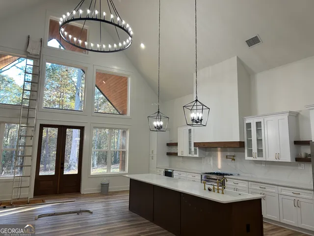 $685,000 | 5962 Ga Highway, Molena, GA 30258