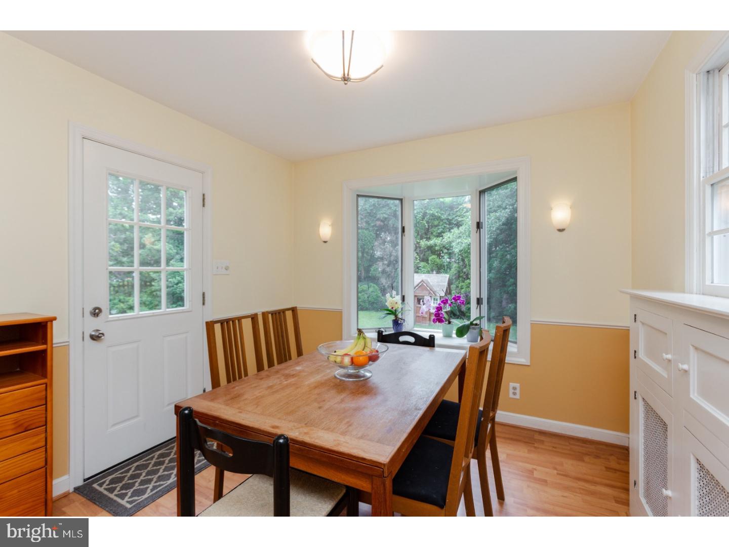 53 Treaty Road Drexel Hill, PA 19026 - Photo 12 of 25 Breakfast Room