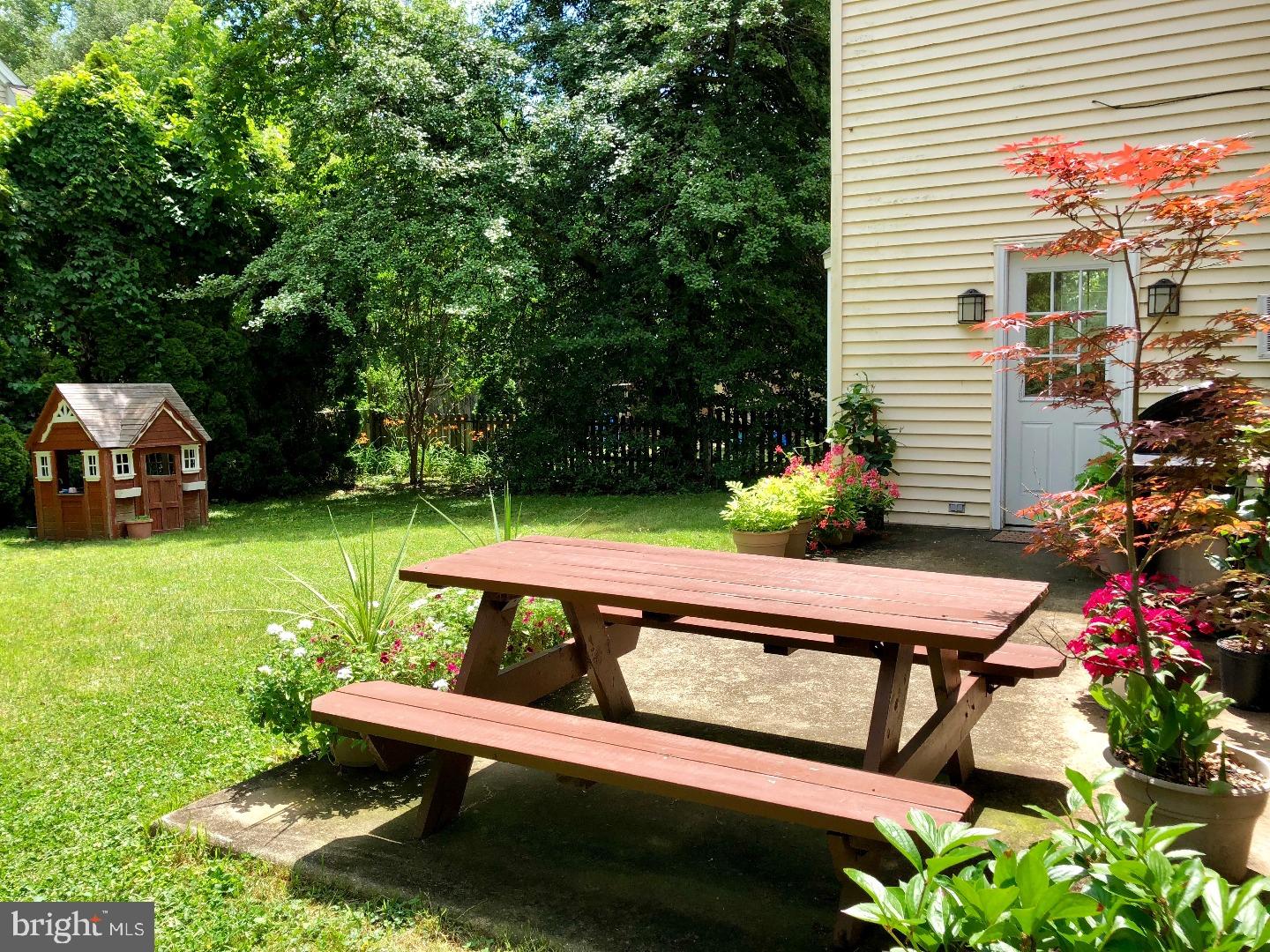 53 Treaty Road Drexel Hill, PA 19026 - Photo 25 of 25 Patio