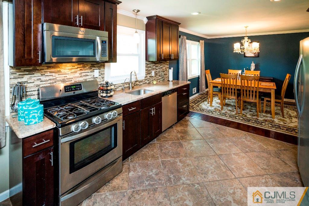 15 Myrtle Road East Brunswick, NJ 08816 - Photo 9 of 25 Gallery Image 9