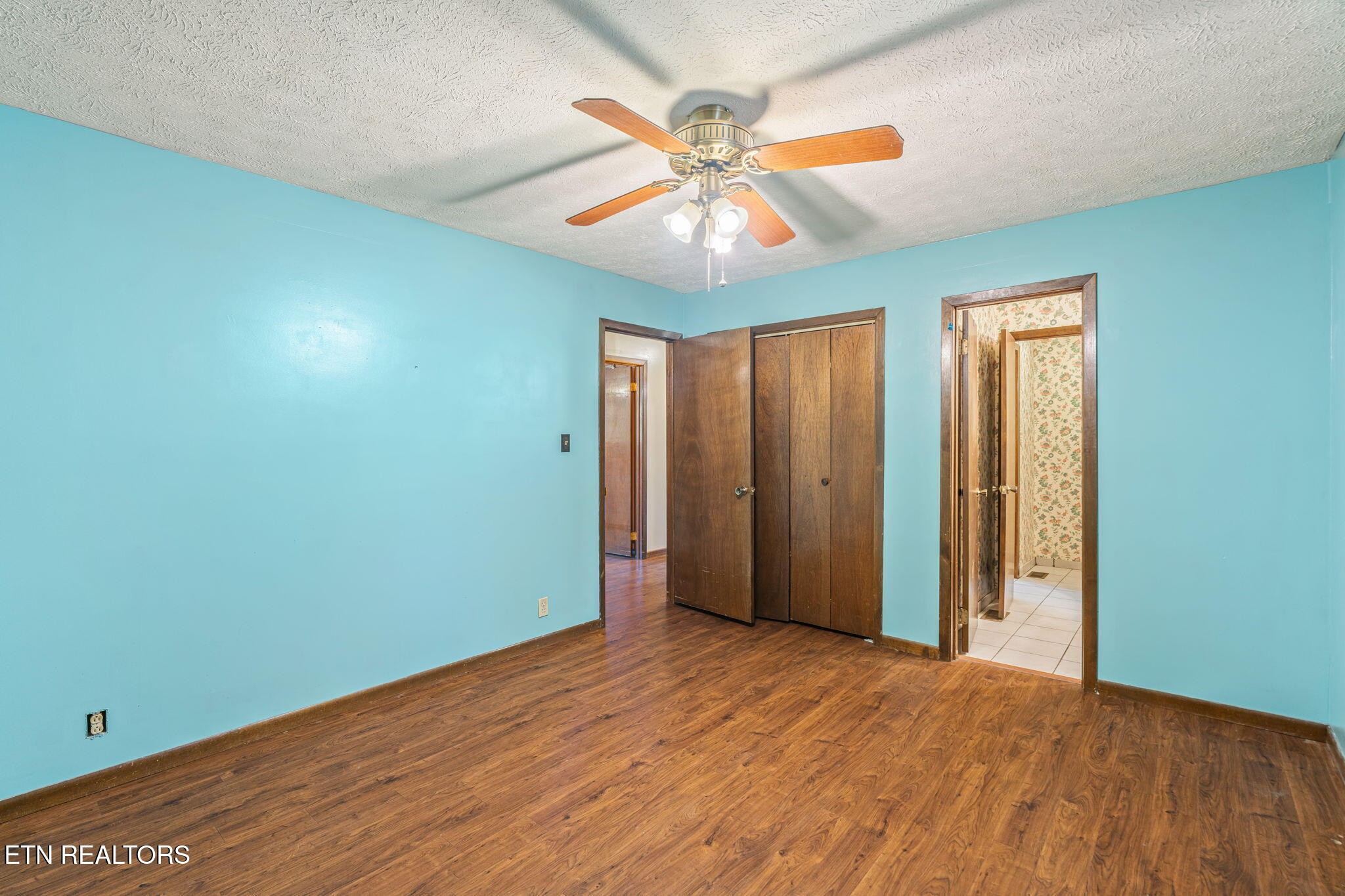 115 Jamie Street Maynardville, TN 37807 - Photo 20 of 58 an empty room with closet and fan