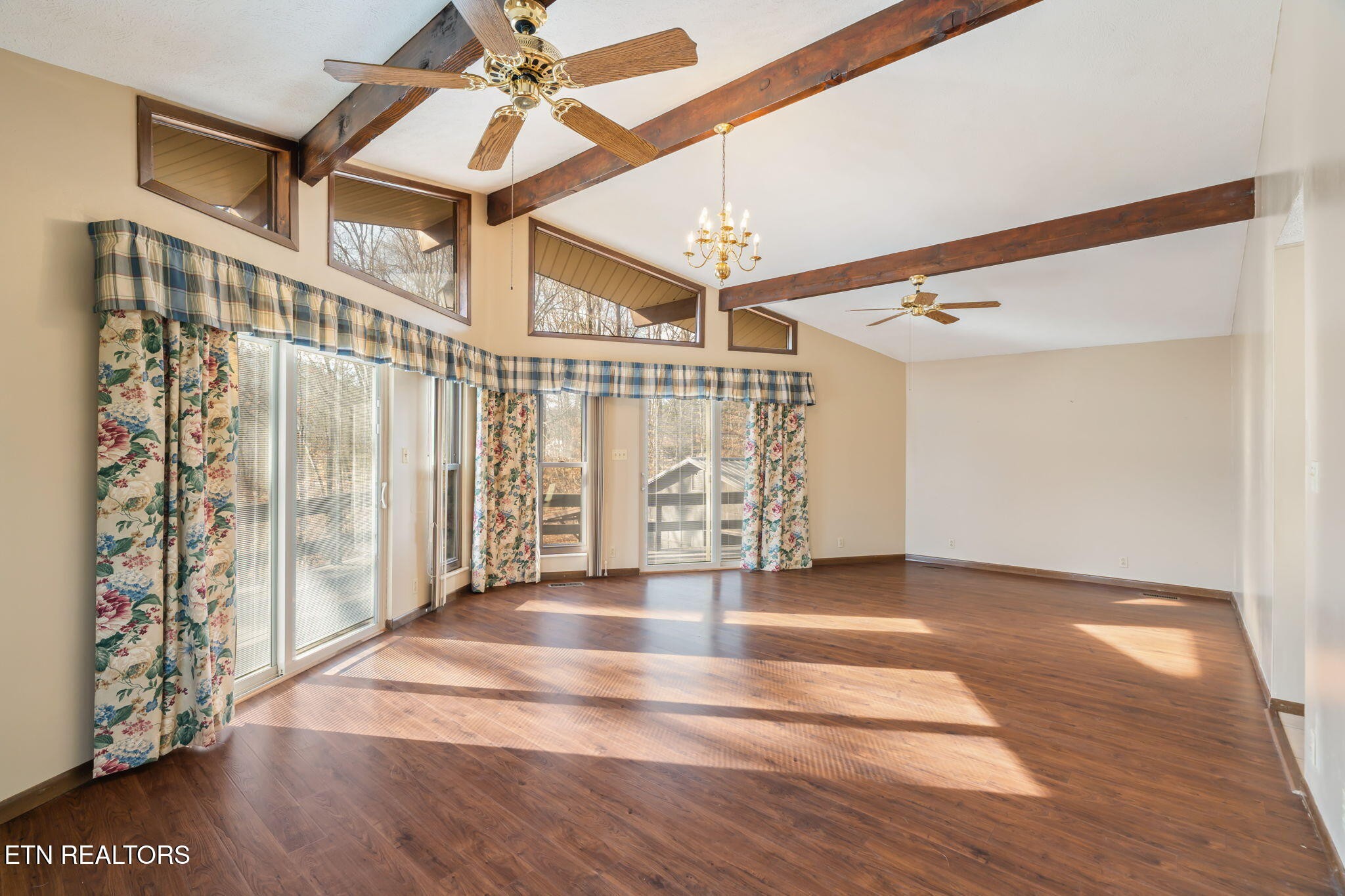 115 Jamie Street Maynardville, TN 37807 - Photo 9 of 58 a view of an entryway with wooden floor