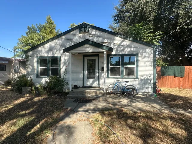 $375,000 | 37 5th Street, Woodland, CA 95695