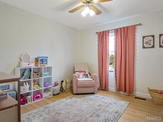 $349,900 | 1005 Daniel Drive, Maryville, IL 62062